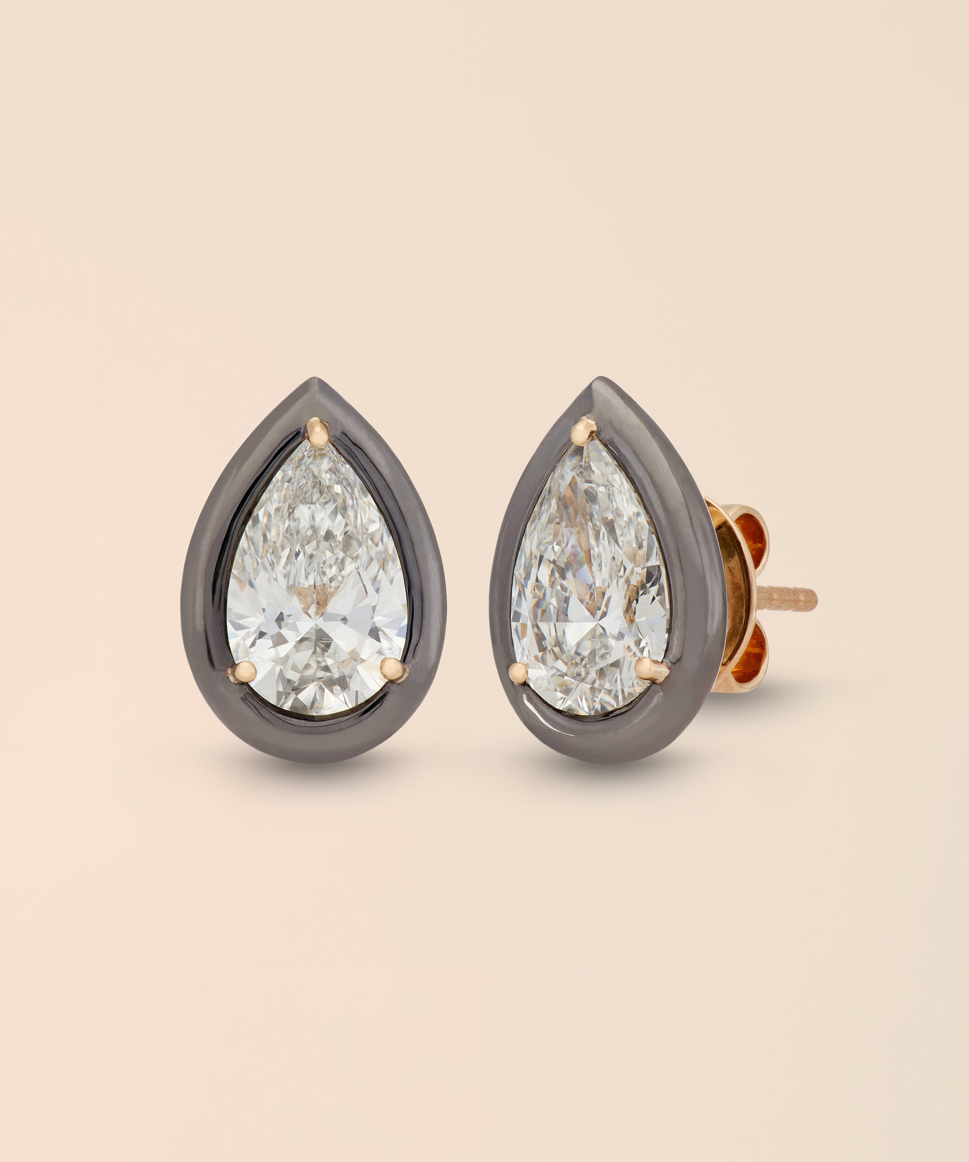 Pear Studs in Lunar Rhodium