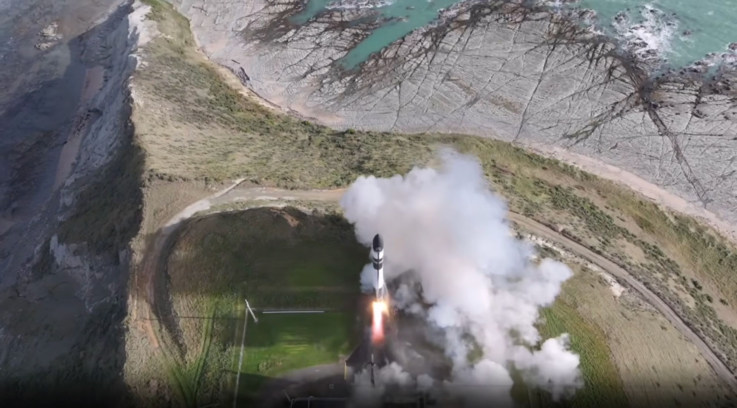 Rocket Lab launches Japanese 'origami' satellite, 7 other spacecraft to orbit (photos)