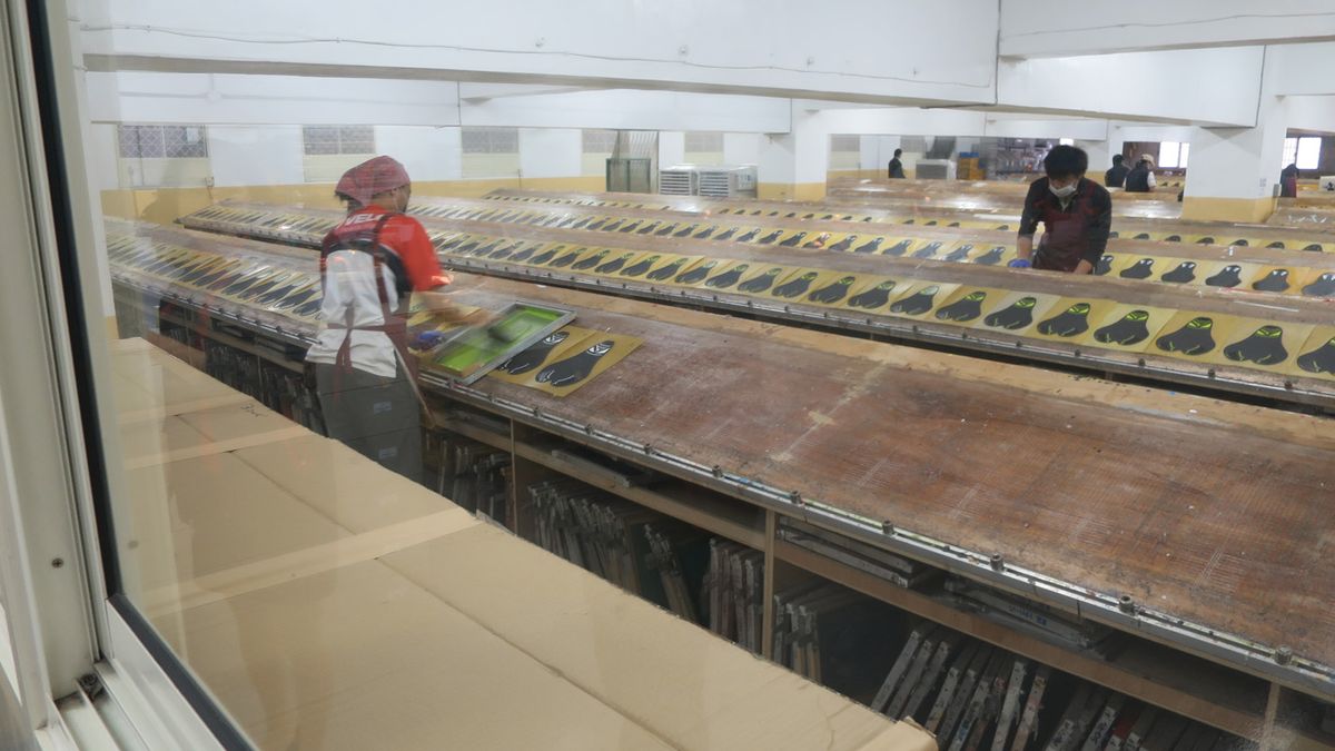 And Velo's screen printing shop is a large scale affair