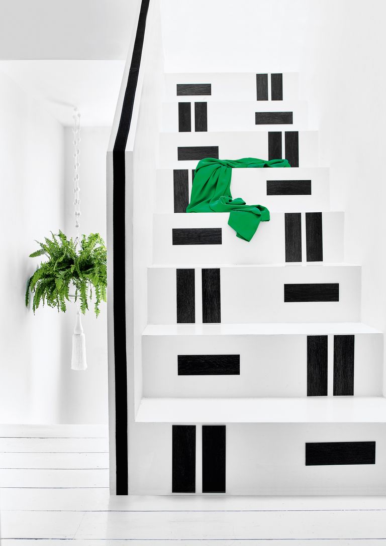 10 Painted Staircases That Will Make You Want To Ditch Carpets Livingetc   TsWvNbcEJzwbN9EfoKDgg6 768 80 