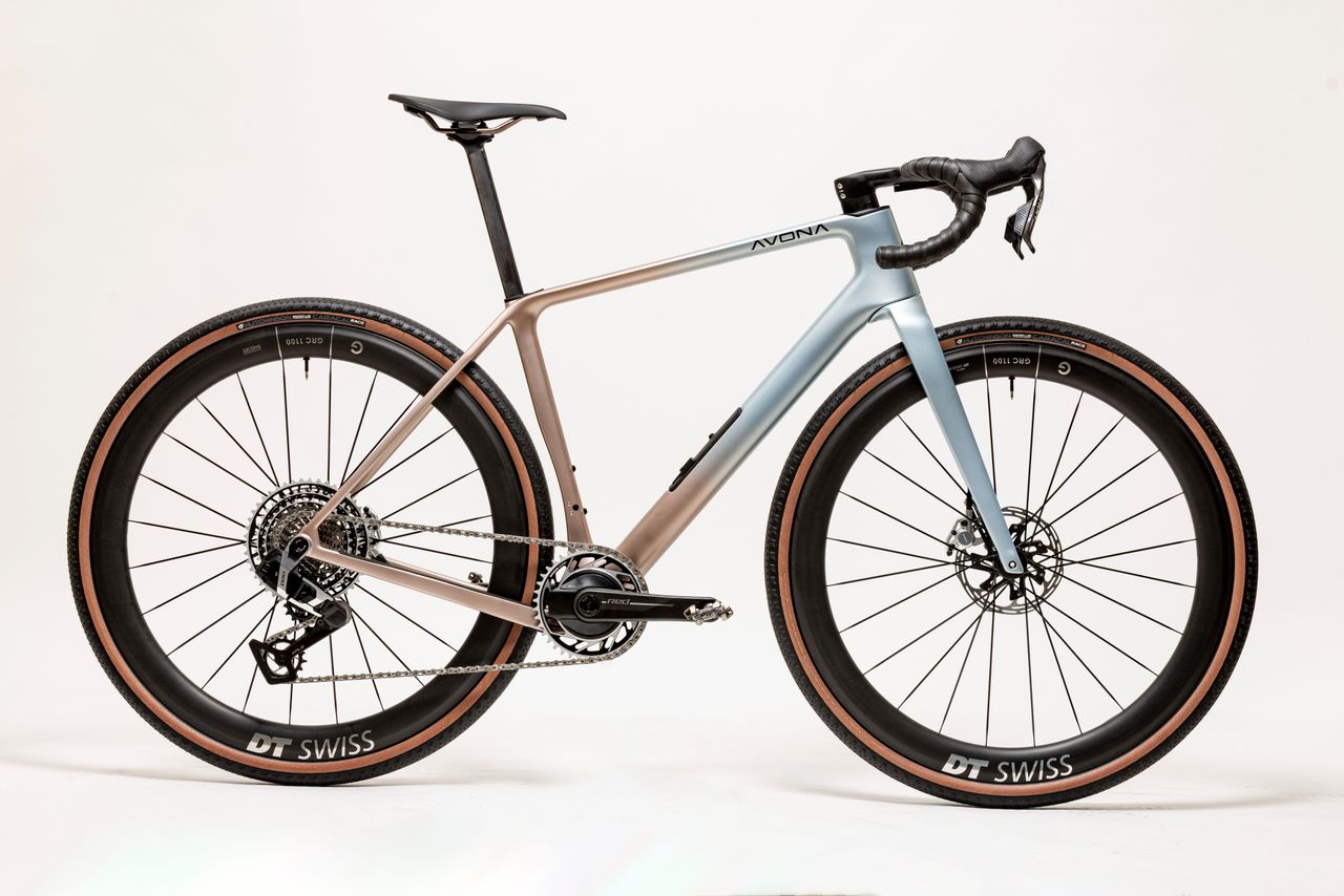 A custom painted Avona Callis gravel bike