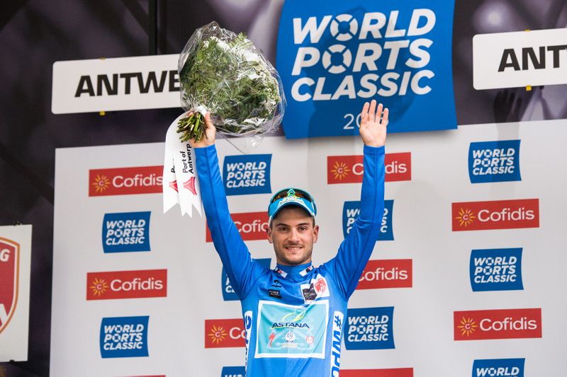 Andrea Guardini (Astana Pro Team) in the leader's jersey