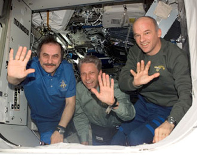 German Chancellor Talks Science with Nation&#039;s First ISS Astronaut