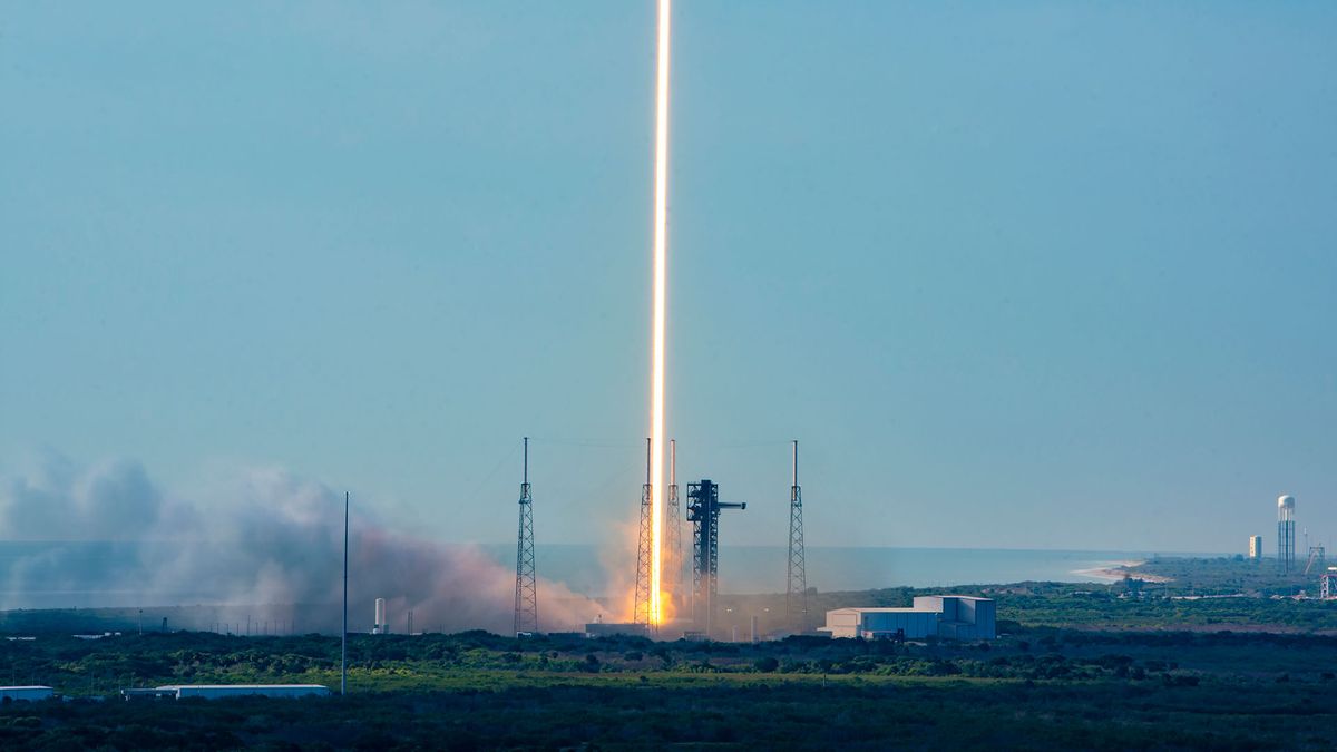 SpaceX's stock wasn't the company's only launch today — It also put 29 Starlink satellites in orbit
