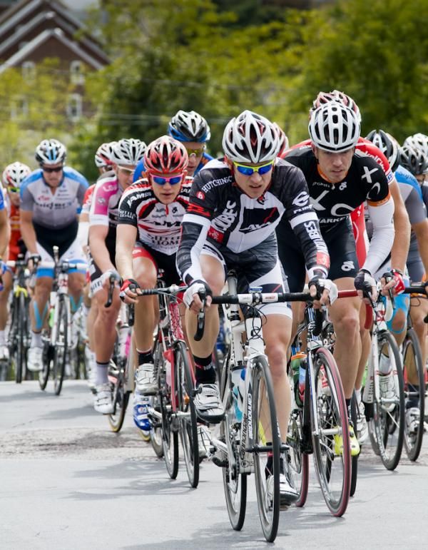 Joe Whitman (Stan's No Tubes) leads the field up one of the circuits many climbs.