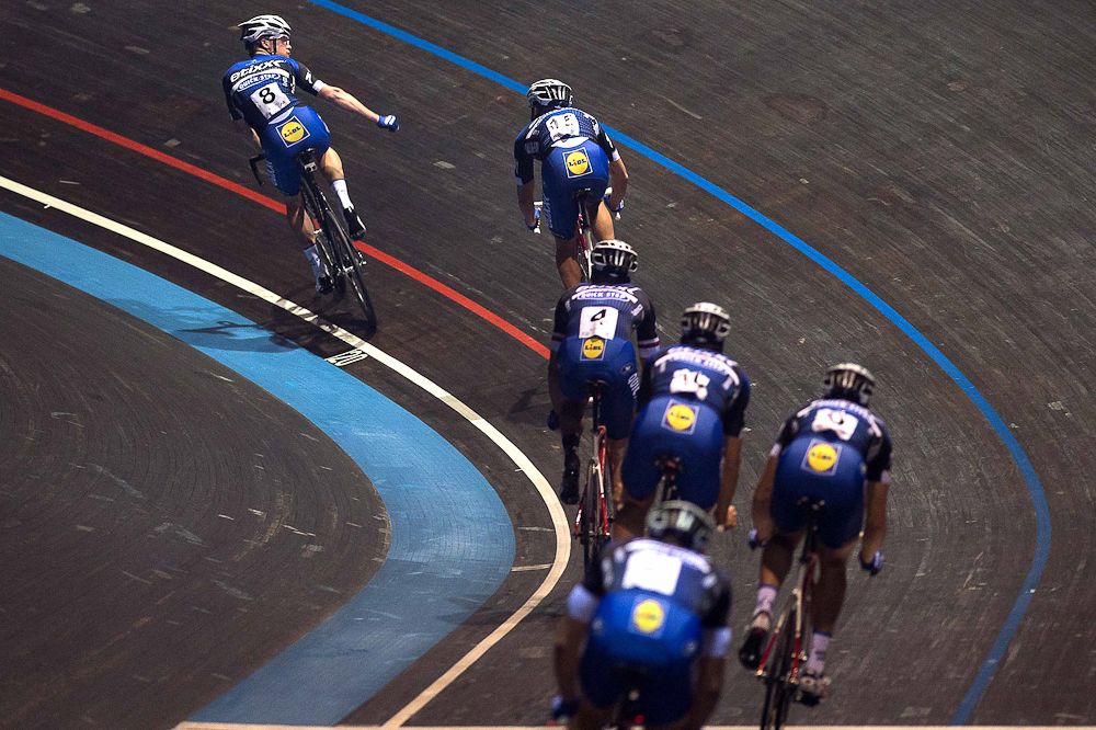 The race is underway at the Etixx-QuickStep team presentation.