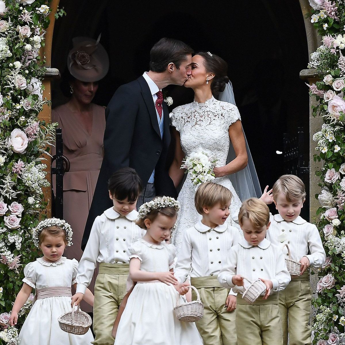 Pippa Middleton and James Matthews Wedding Portrait - Pippa Middleton ...