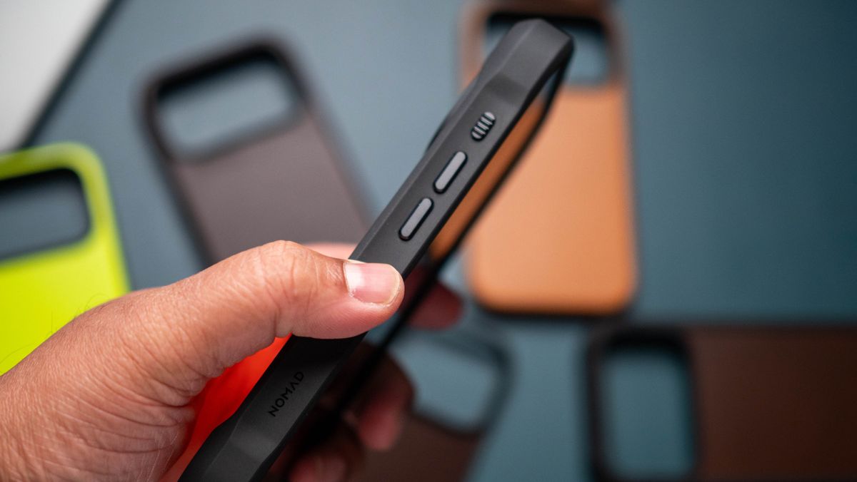 Nomad iPhone 17 Pro cases