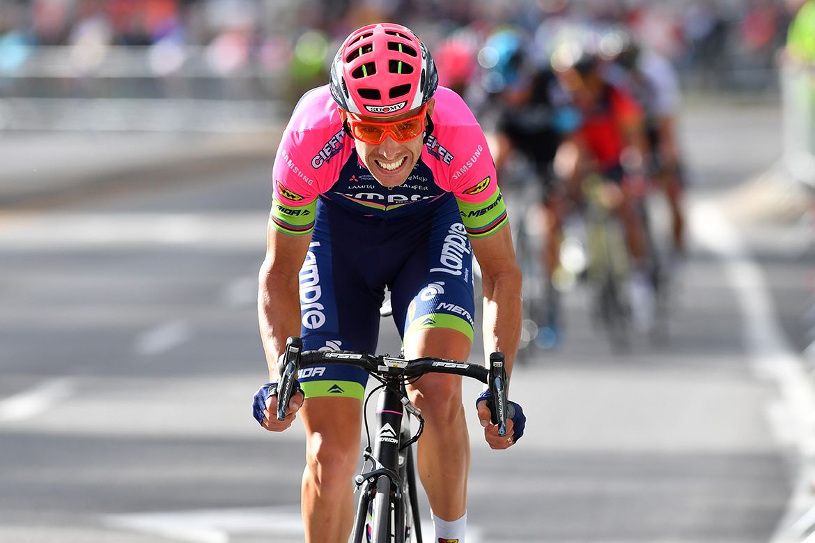 Rui Costa (Lampre-Merida) puts in an attack