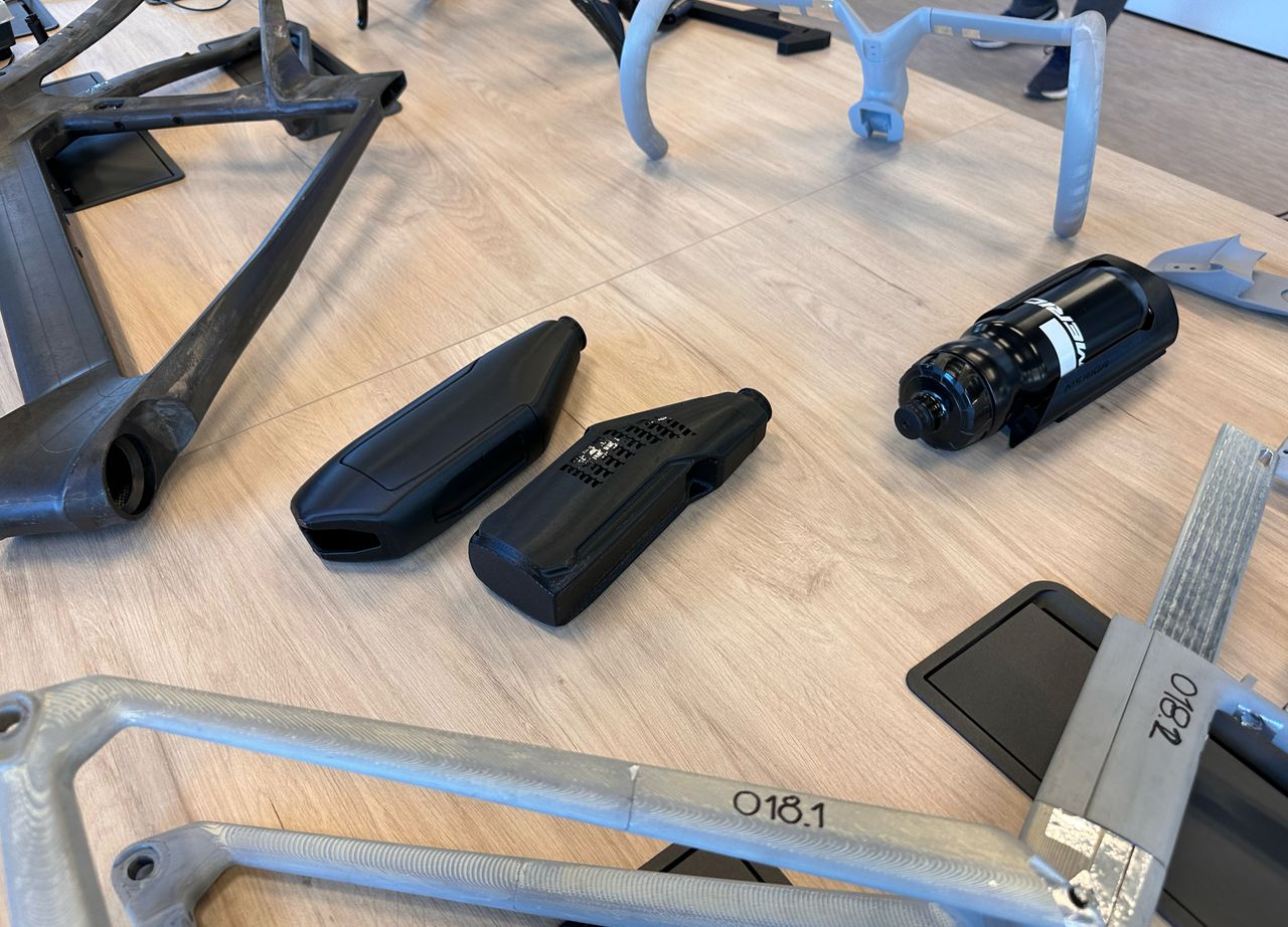 Fifth-generation Merida Reacto modular parts on a table