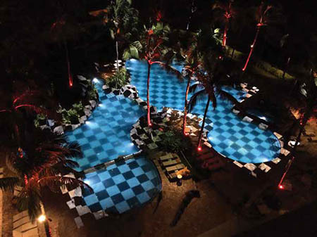 Hawaii Resort Entertains Vacationers with 3D Pool Mapping Show