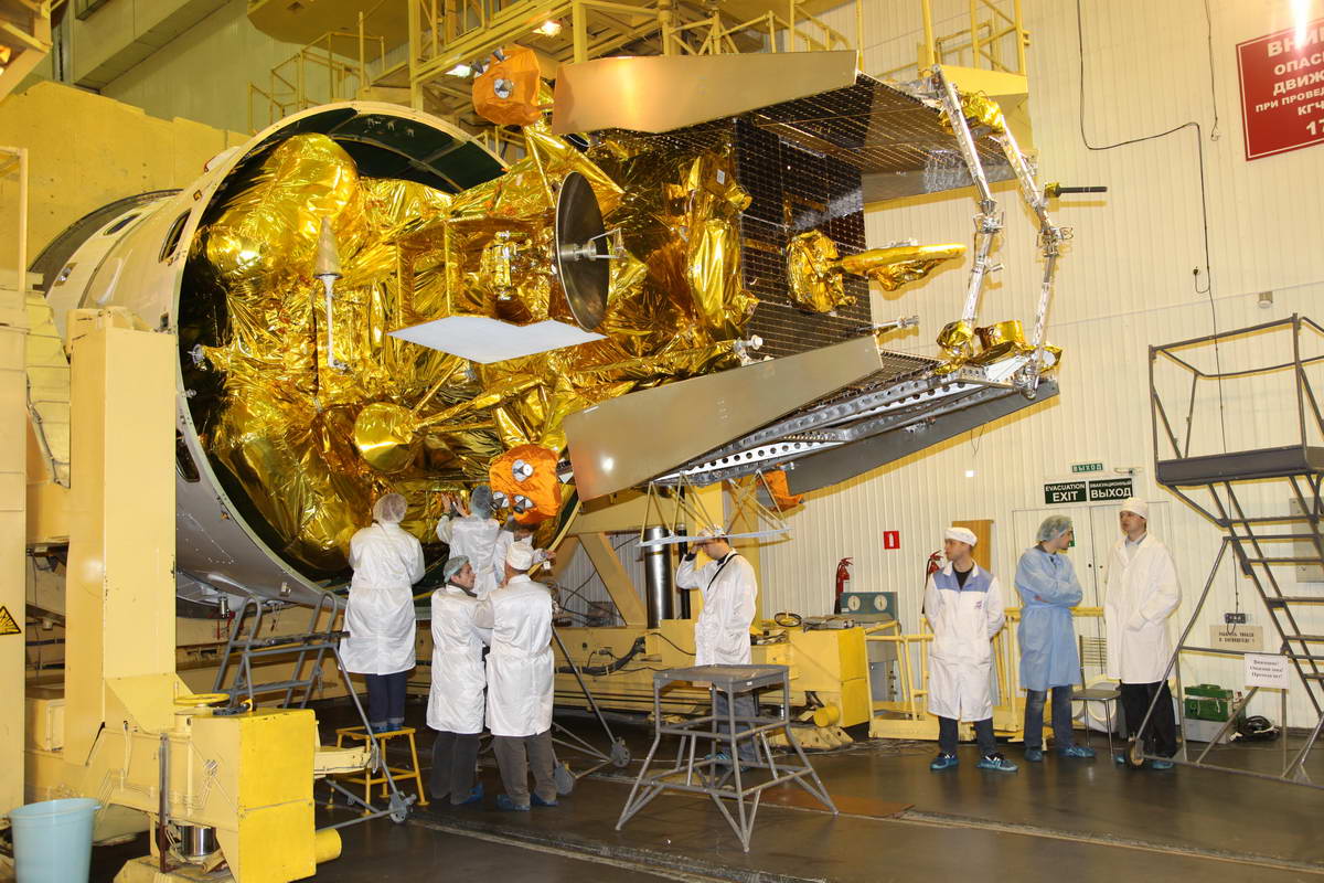 Russian space engineers seal the Mars Phobos-Grunt spacecraft inside its Zenit 3SL rocket nosecone for a Nov. 2011 launch toward the Red Planet to explore Mars and its moon Phobos. CREDIT: Russian Federal Space Agency (Roscosmos)