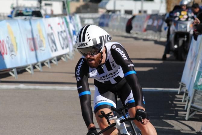 Relatively long beard for Simon Geschke (Giant)