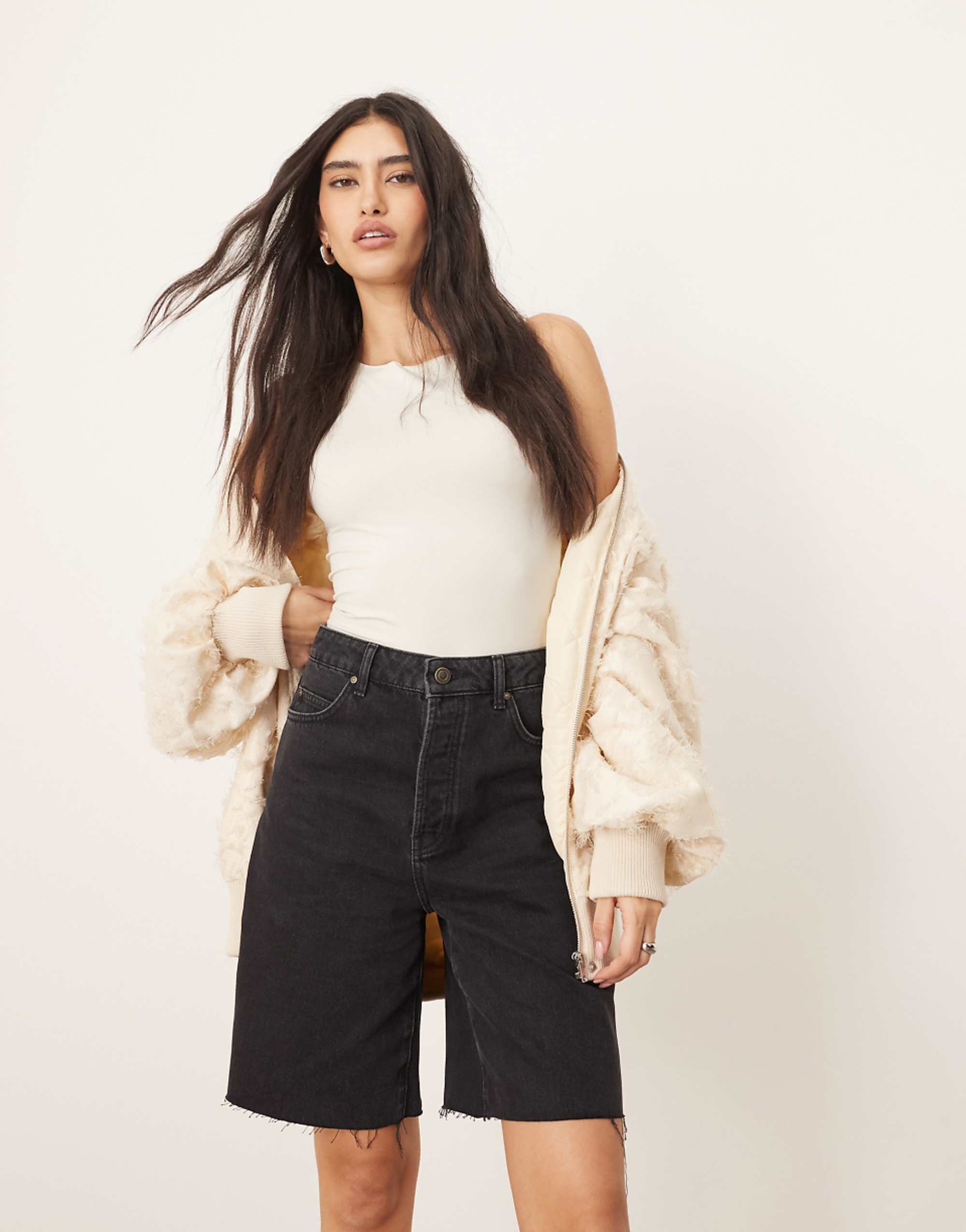 Settle Wilson Denim Slouchy Short in Washed Black
