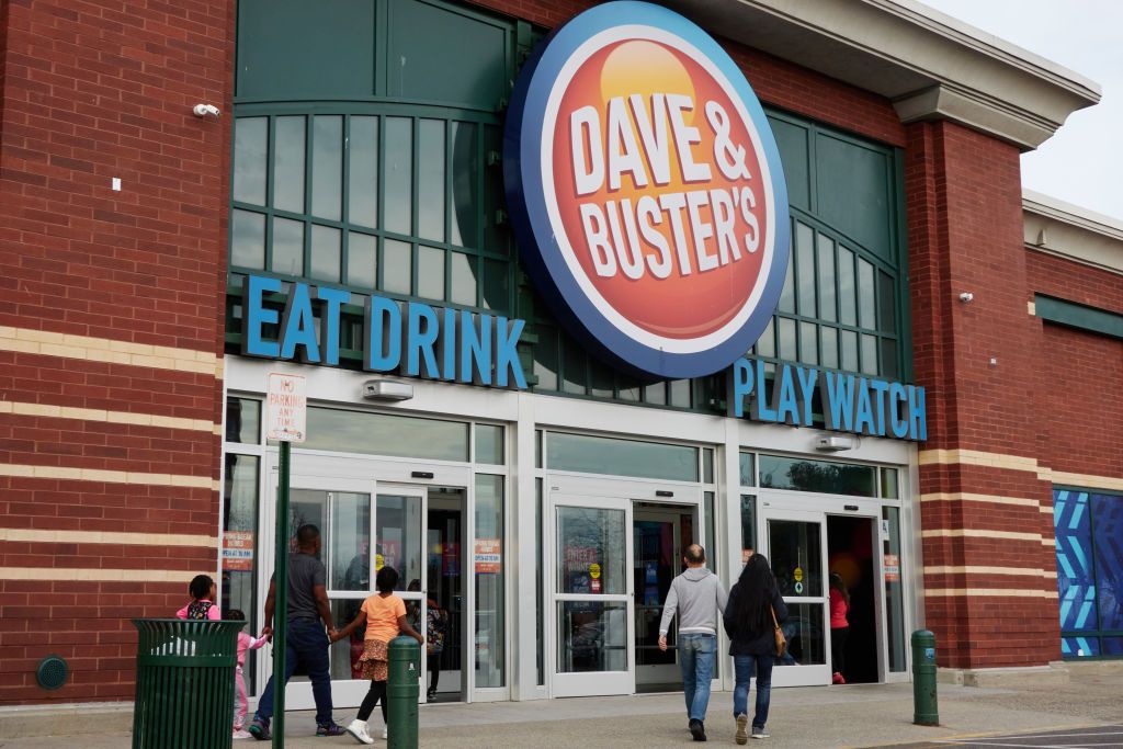 outside of a Dave &amp; Buster&#039;s arcade restaurant