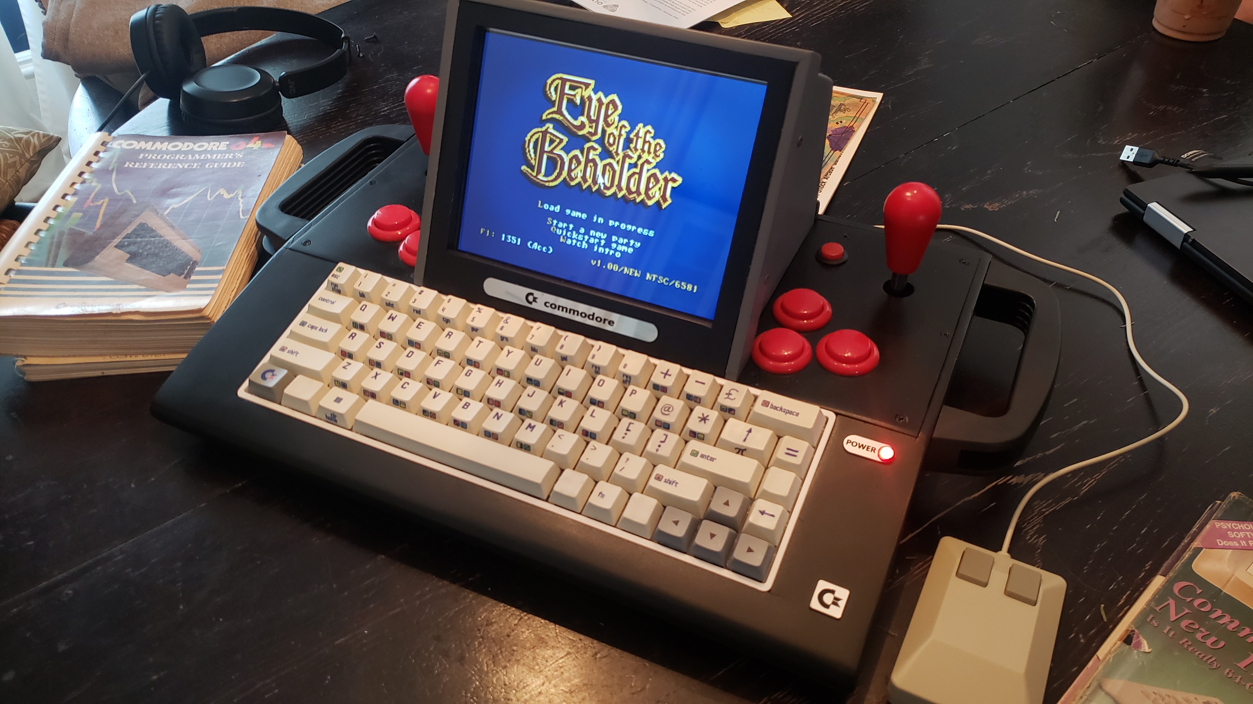 Portable Commodore 64 Lives! | Hackaday