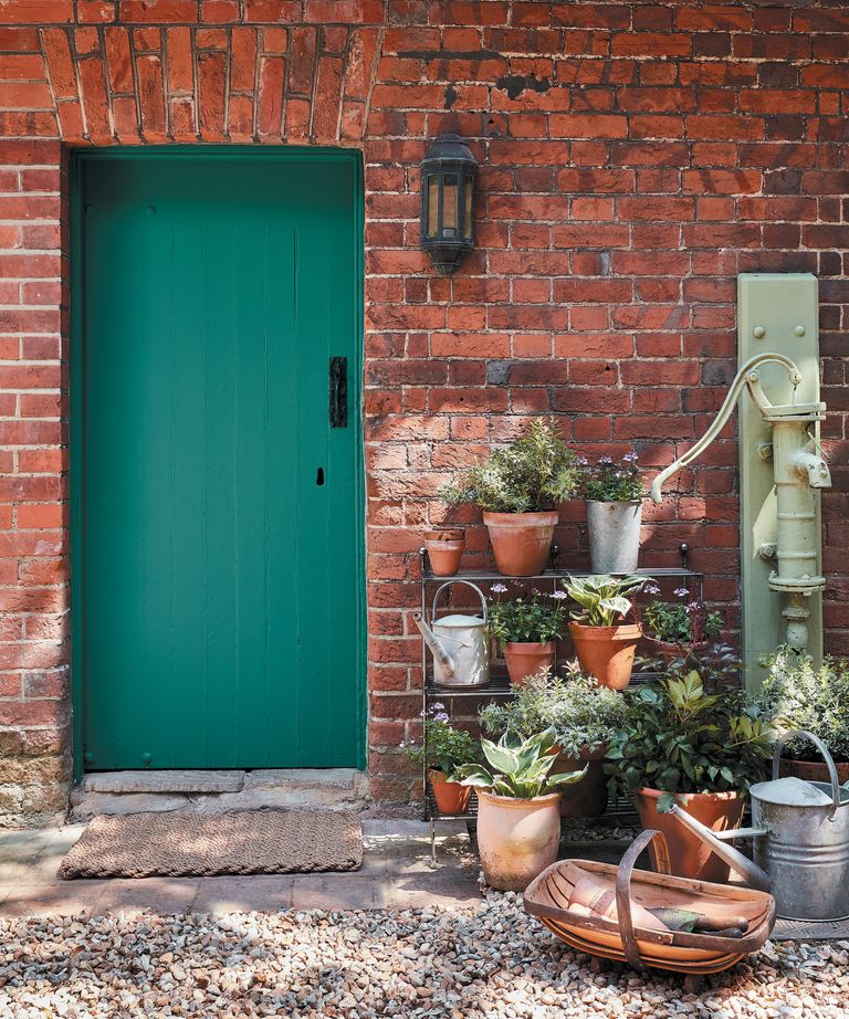 Small front porch ideas 12 ways to add interest to an entrance Homes & Gardens