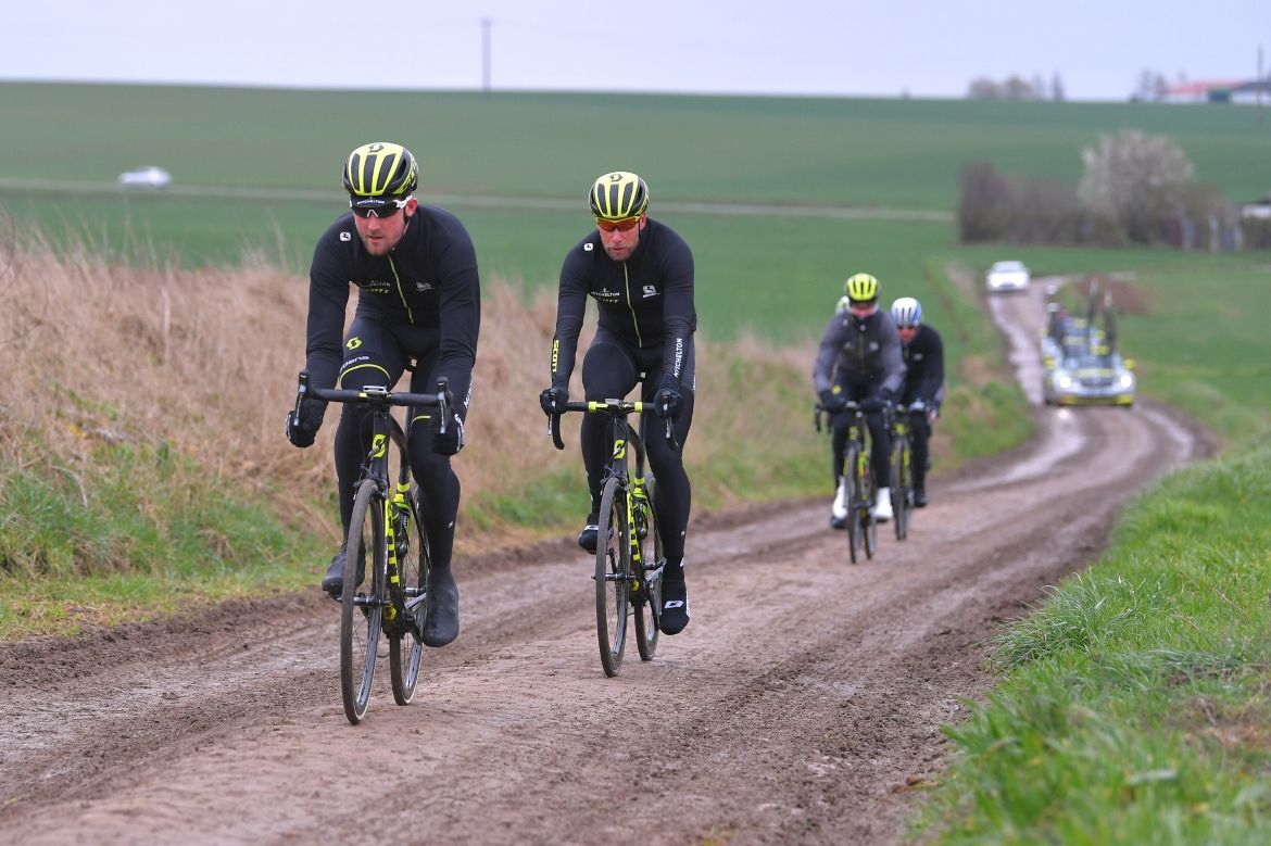 Mitchelton-Scott pre-ride the Paris-Roubaix route