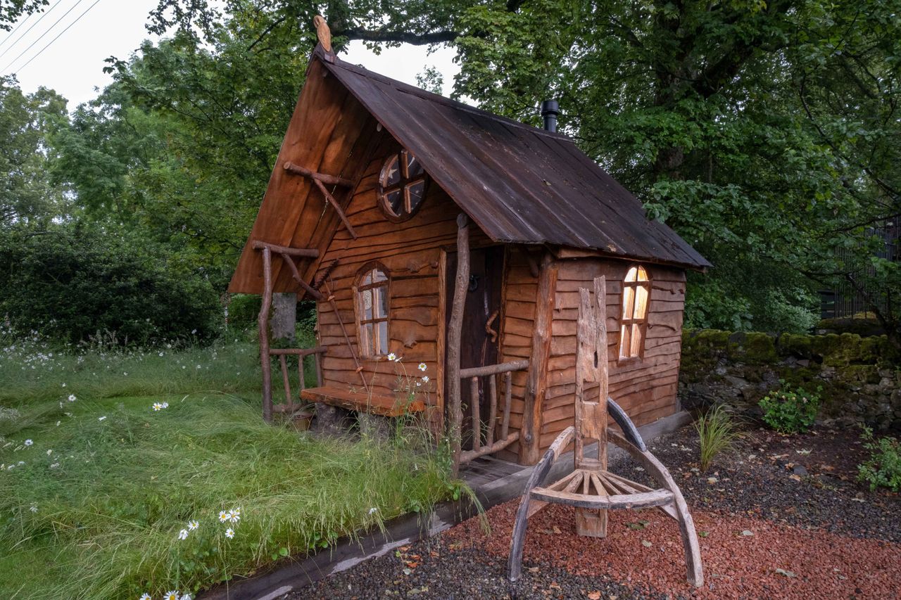 Cuprinol Shed of the Year finalist, Cabin_Summerhouse Category, Ian McMorran (South Lanarkshire) with Hunters Bothy