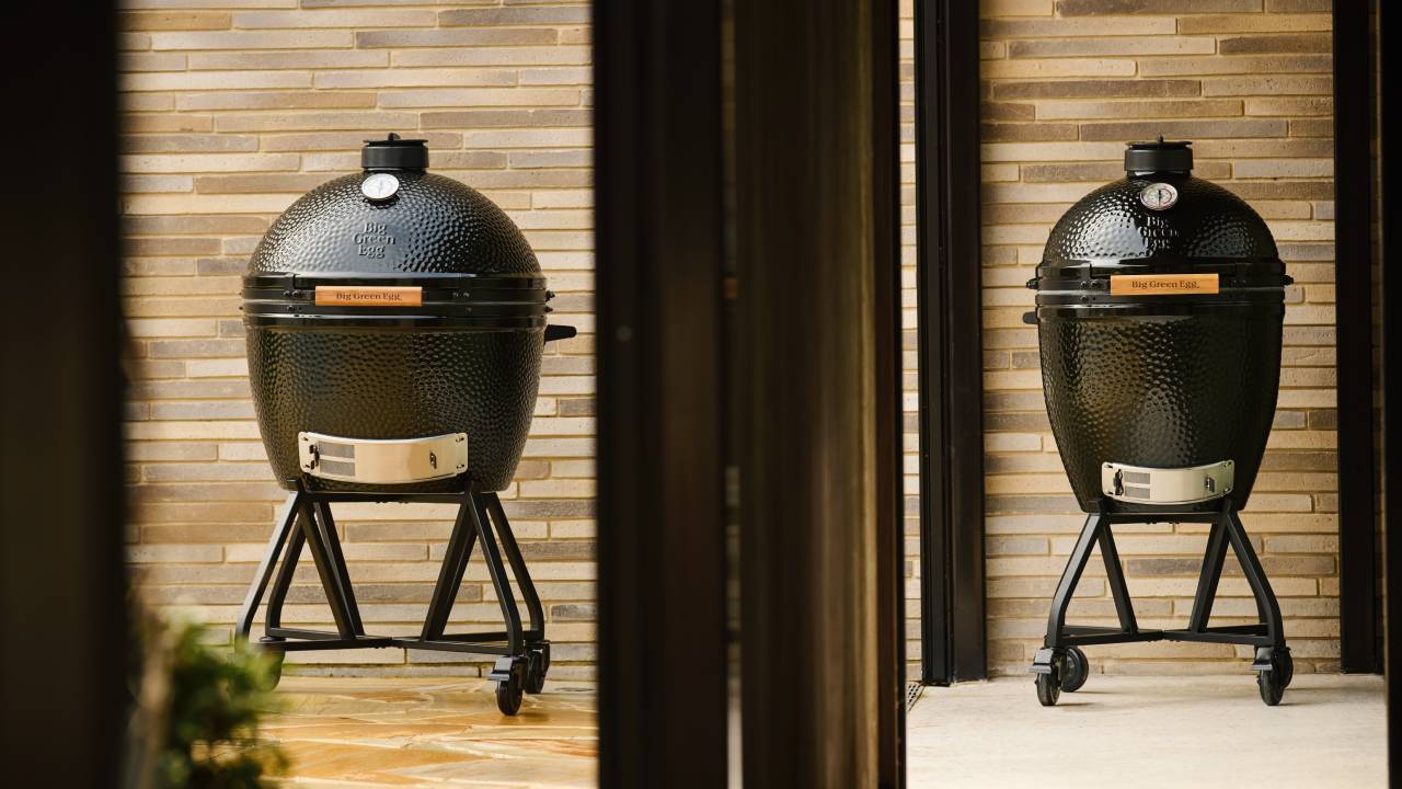 Big Green Egg The Onyx