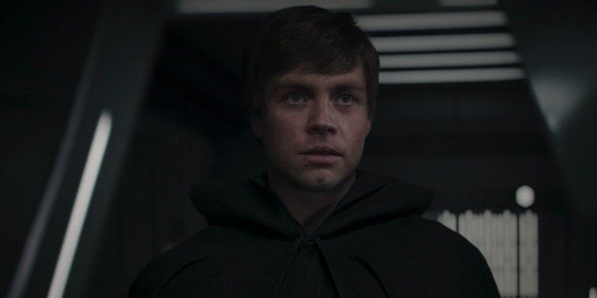 Luke Skywalker (Mark Hamill) arrives in The Mandalorian (2020)