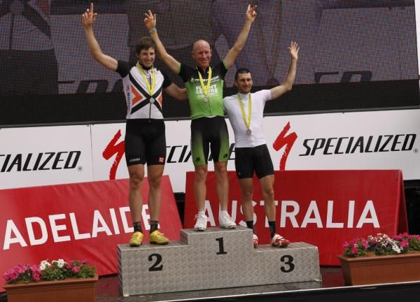 Elite men's podium (l-r): Paul Van der Ploeg, Chris Jongewaard, Sid Taberlay