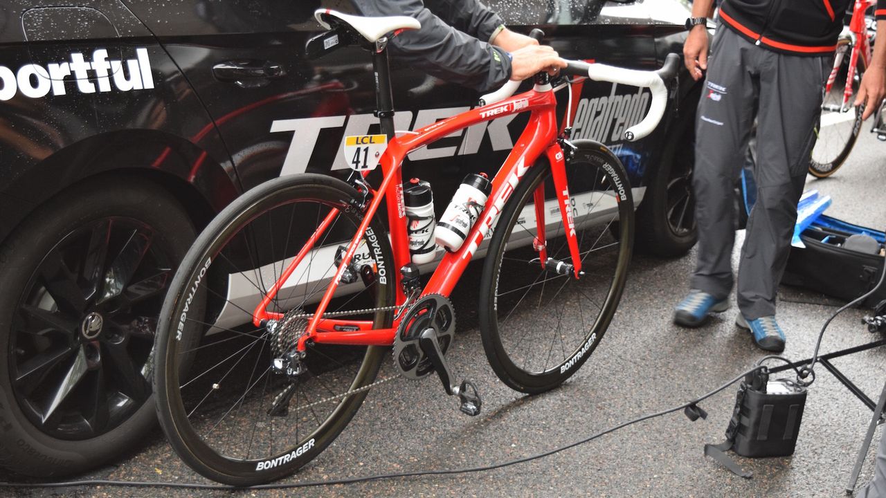 Similar geometry and oversized carbon tubing on the updated Emonda