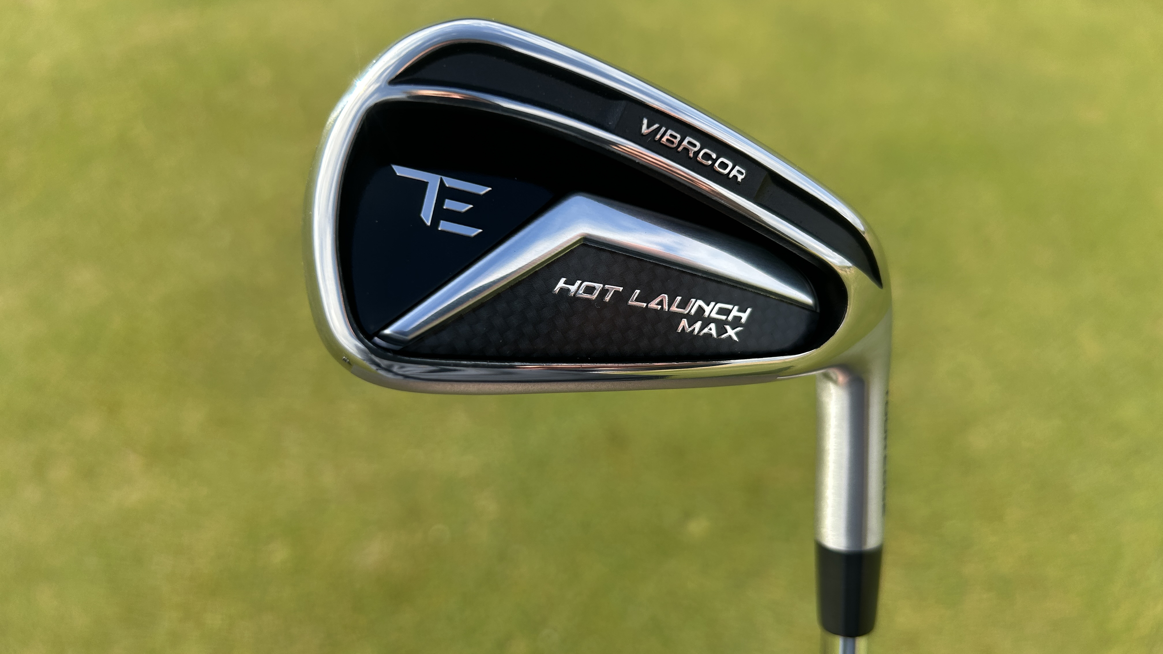 Photo of the Tour Edge Hot Launch Max Iron