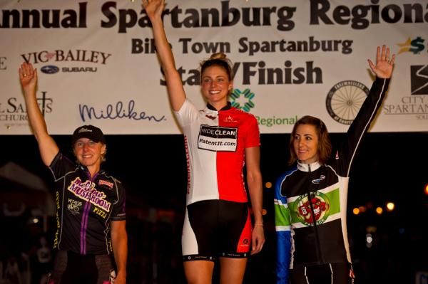 Series leaders' Podium (L-R): Laura Van Gilder, Erica Allar, Sarah Fader
