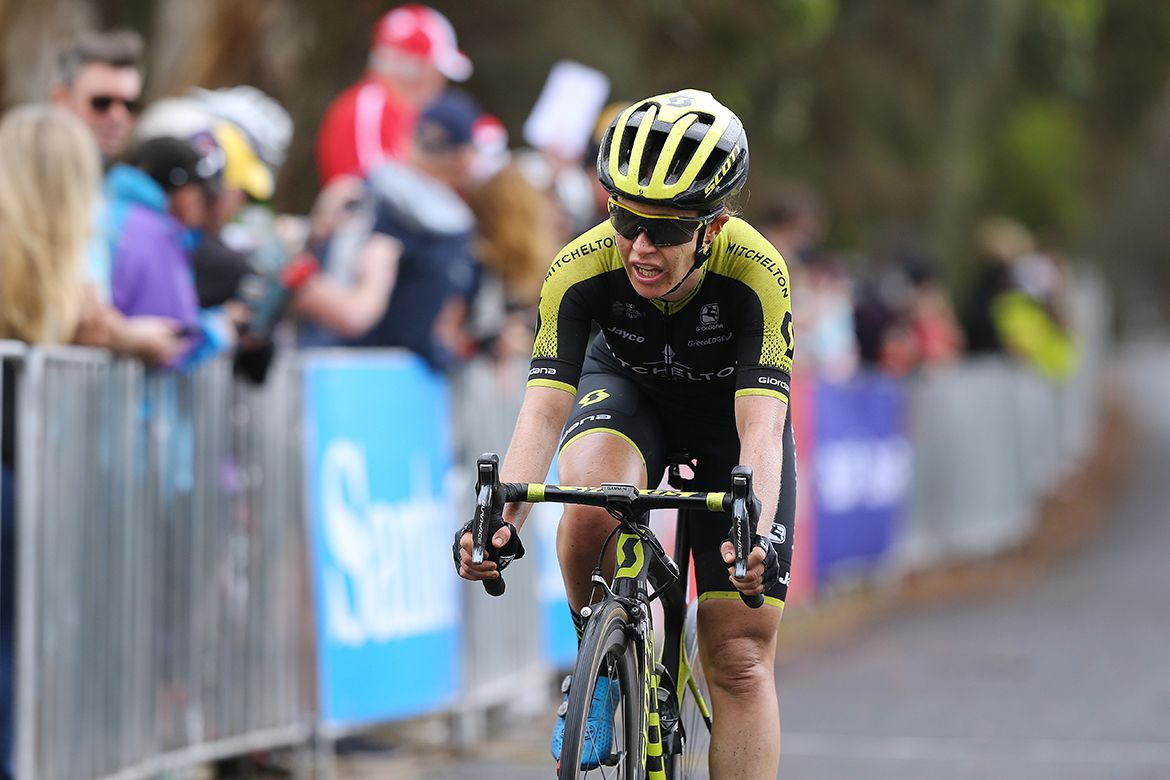 Amanda Spratt (Mitchelton-Scott) crosses the line