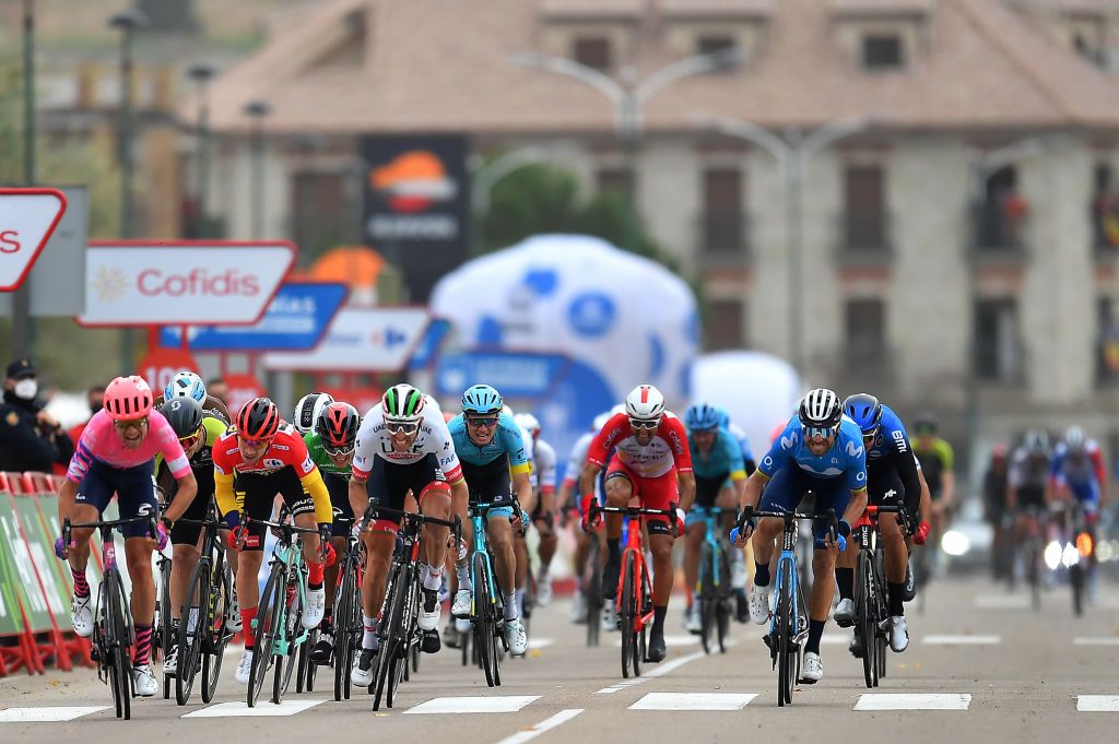 CIUDADRODRIGO SPAIN NOVEMBER 06 Arrival Sprint Magnus Cort Nielsen of Denmark and Team EF Pro Cycling Dion Smith of New Zealand and Team Mitchelton Scott Primoz Roglic of Slovenia and Team Jumbo Visma Red Leader Jersey Richard Carapaz of Ecuador and Team INEOS Grenadiers Green Points Jersey Rui Alberto Faria Da Costa of Portugal and UAE Team Emirates Aleksander Vlasov of Russia and Astana Pro Team Luis Angel Mate Mardones of Spain and Team Cofidis Solutions Credits Alejandro Valverde Belmonte of Spain and Movistar Team Michael Valgren Andersen of Denmark and NTT Pro Cycling Team during the 75th Tour of Spain 2020 Stage 16 a 162km stage from Salamanca to Ciudad Rodrigo lavuelta LaVuelta20 La Vuelta on November 06 2020 in Ciudad Rodrigo Spain Photo by Justin SetterfieldGetty Images