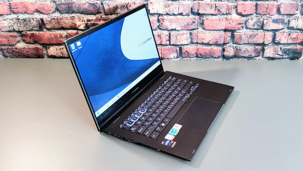 The Asus ExpertBook B5 Flip