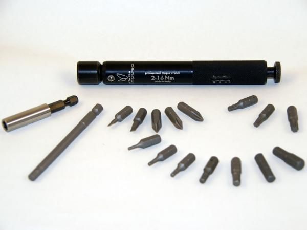 Effetto Mariposa's Giustaforza torque wrench is small, compact, and easy to use.