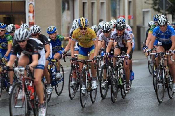 In the bunch - Emma Johansson (Hitec Products), two minutes back with 12km to go