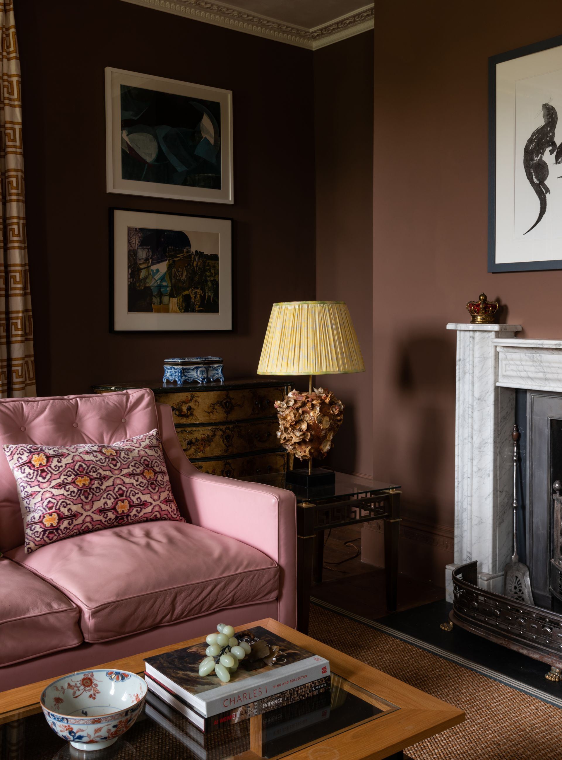 Room color ideas - brown living room