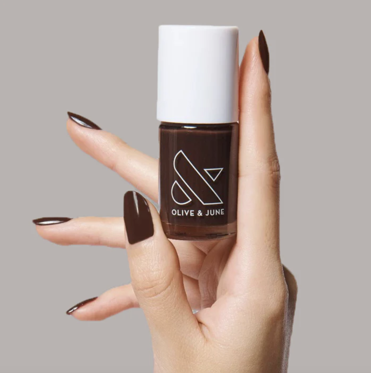 OliveJuneCN_SweaterNails