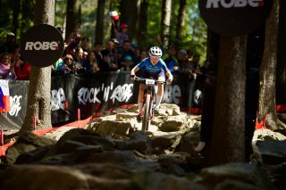 Mona Mitterwallner claims victory at UCI Mountain Bike World Series Nove Mesto