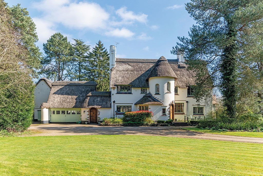 Arts &amp; Crafts properties for sale: Shepherds Hey, Rugby, Warwickshire
