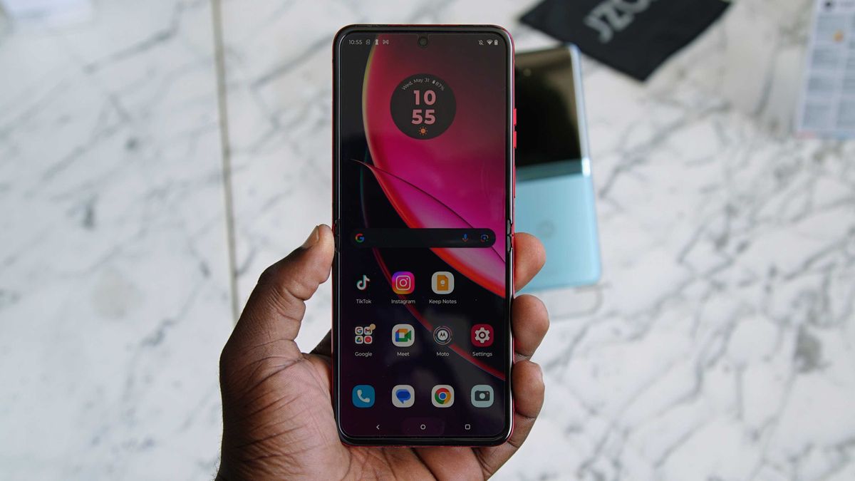 Motorola Razr+ display