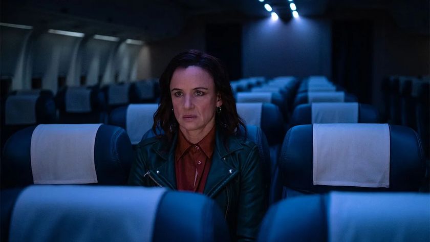 Juliette Lewis on plane as Natalie in Yellowjackets Season 2 finale