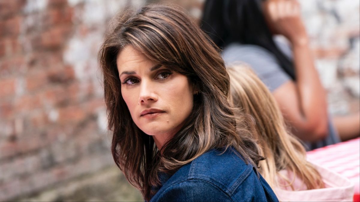 Missy Peregrym as Maggie Bell in FBI Season 7x03