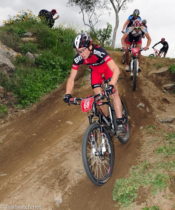 Jack Hinkens (BMC) descending a tricky pitch.