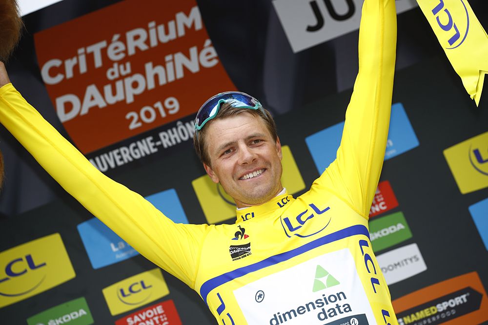 Edvald Boasson Hagen (Dimension Data) wins the opening stage and takes the leader's jersey at the Criterium du Dauphine