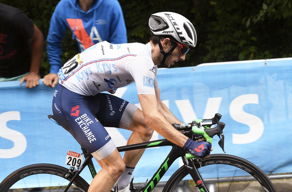 Adam Yates (Orica-BikeExchange) holds onto his white jersey
