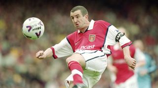 26 Mar 2000: Nigel Winterburn of Arsenal in action during the FA Carling Premiership match against Coventry City at Highbury in London. Arsenal won the match 3-0. \ Mandatory Credit: Shaun Botterill/Allsport
