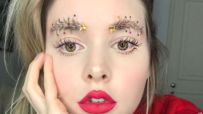 The Christmas Tree Eyebrows Trend Is Back With a Bang for 2018