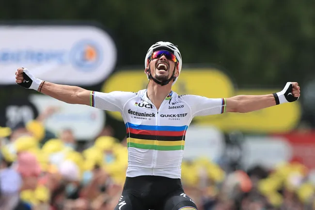 La vittoria di Julian Alaphilippe a Landerneau (foto: Getty Images Sport)