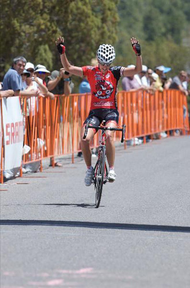 Kristin Armstrong wins the final stage and the overall title at the 2009 Tour of the Gila