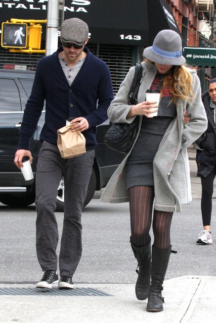 Ryan Reynolds and Blake Lively, Ryan Reynolds, Blake Lively, Ryan Reynolds and Blake Lively dating, Ryan Reynolds and Blake Lively relationship, Scarlett Johansson, Leonardo DiCaprio, celebrity relationships