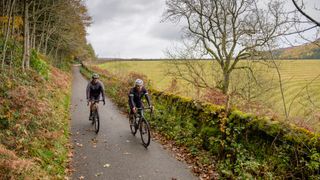 Planning on riding the Rapha Festive 500? Boost your winter MTB fitness with these Fit4racing Festive 500 tips